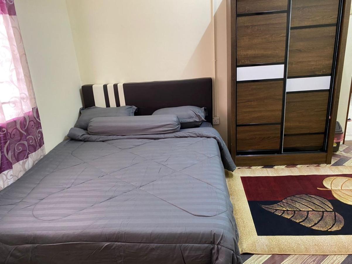 Homestay Sri Jasmine Kajang Exterior foto