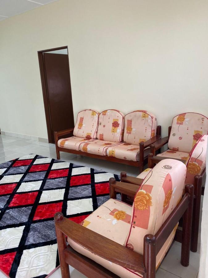 Homestay Sri Jasmine Kajang Exterior foto